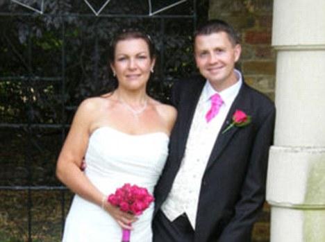 Din cauza acestei imagini s-a căsătorit de două ori cu acelaşi bărbat. Povestea ce te poate schimba şi pe tine 112940