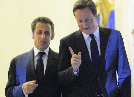Sarkozy, către premierul britanic, la summitul UE: Aţi pierdut o ocazie bună să tăceţi