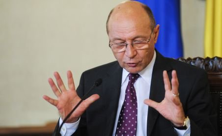 Traian Băsescu: Lansez o invitaţie la reponsabilitate şi la informarea corectă la populaţiei