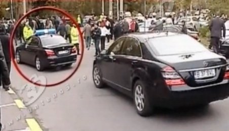 Băsescu este din nou escortat de poliţie în deplasări, după un an şi o lună de la renunţarea la serviciile Poliţiei şi Jandarmerie