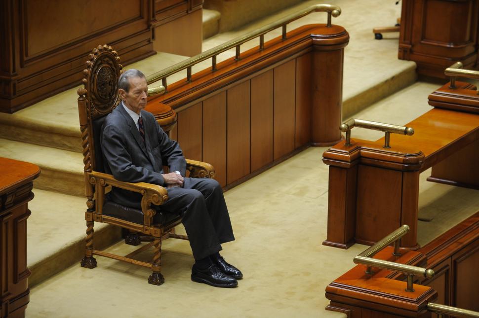 Regele Mihai I la 90 de ani. Intră în atmosfera de sărbătoare a Familiei Regale prin imagini de la eveniment 113167