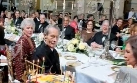 Imagini istorice: Dineul de gală de la Palatul CEC, în onoarea Regelui Mihai