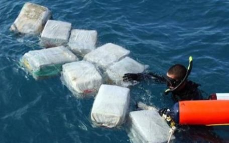 Captură impresionantă de droguri făcută de Paza de Coastă din SUA