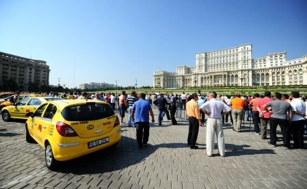 Taximetriştii protestează astăzi în Capitală. Vezi care sunt nemulţumirile lor