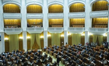 Şedinţa Camerei Deputaţilor, suspendată din cauza unui scandal pe o lege care vizează ofiţerii SRI