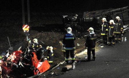 Două din victimele accidentului din Ungaria au fost aduse în ţară