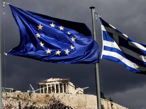 Grecia a anunţat OFICIAL că renunţă la referendum. Acceptă ajutorul oferit de UE