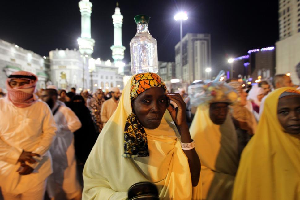 Peste 2,5 milioane de musulmani, în pelerinaj la Mecca. Vezi foto 114710