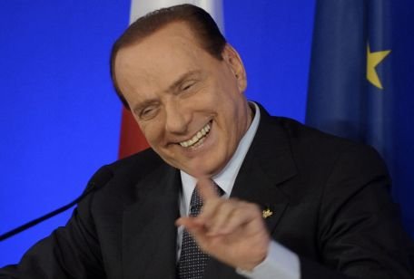 Berlusconi nu are de gând să demisioneze: Palatele romane sunt pline de zvonuri şi bârfe