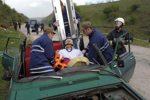 Şoselele morţii: Un bărbat şi-a pierdut viaţa, în urma unui accident în lanţ din Ialomiţa. Trei răniţi, într-un accident din Vaslui 115175