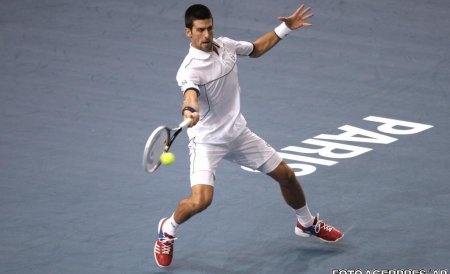 Novak Djokovic s-a retras de la Mastersul de la Paris din cauza accidentării la umăr