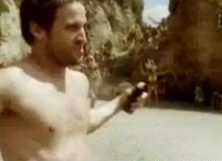 Sexul vinde! Vezi un top al celor mai controversate reclame 115779