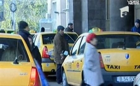 Turiştii străini, înselaţi constant de taximetrişti. Poliţia şi Protecţia Consumatorului parcă nu ar exista