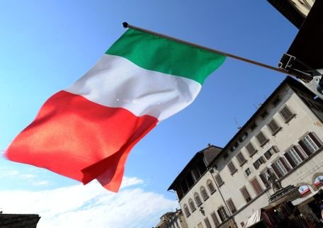 Succesorul lui Silvio Berlusconi are o misiune dificilă – să scoată Italia din criză