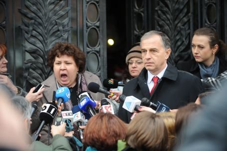 Susţinătorii lui Mircea Geoană au fost revoltaţi de propunerea din Comisia de Integritate