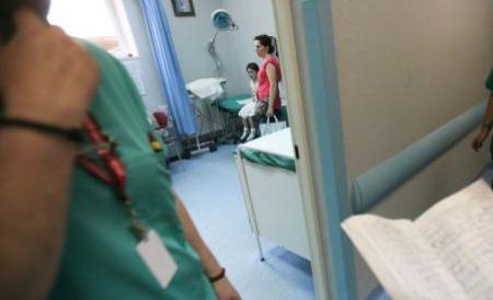 Acuzaţii de malpraxis la un spital din Vâlcea: Un bebeluş a murit