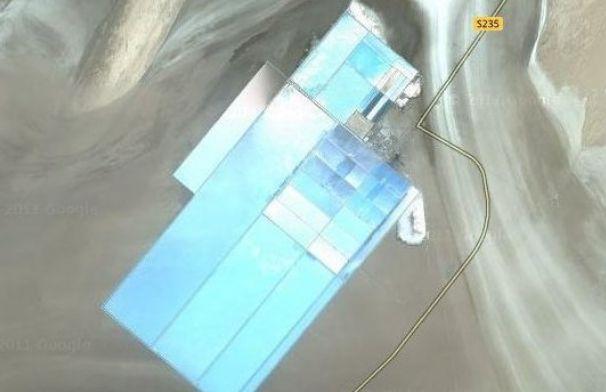 Ce ascunde China? Misterul continuă: Noi structuri bizare, în mijlocul deşertului  116355