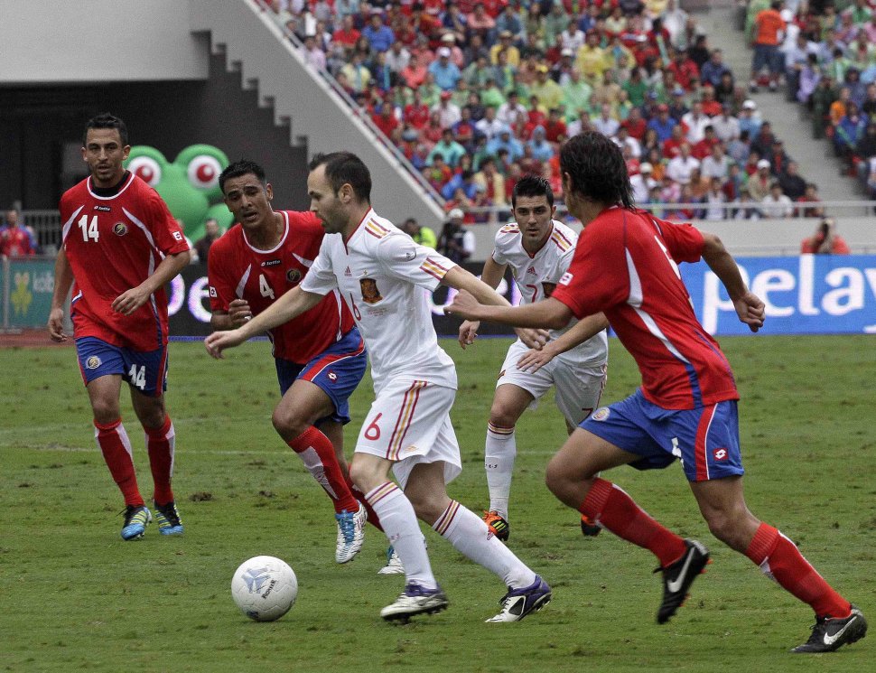 Spania a evitat in extremis un eşec surprinzător în Costa Rica