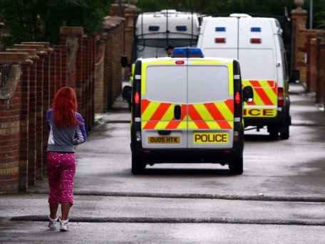 Patru agenţi de poliţie, înjunghiaţi într-un cartier londonez
