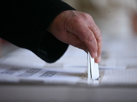 Român condamnat pentru vot multiplu, arestat în Italia