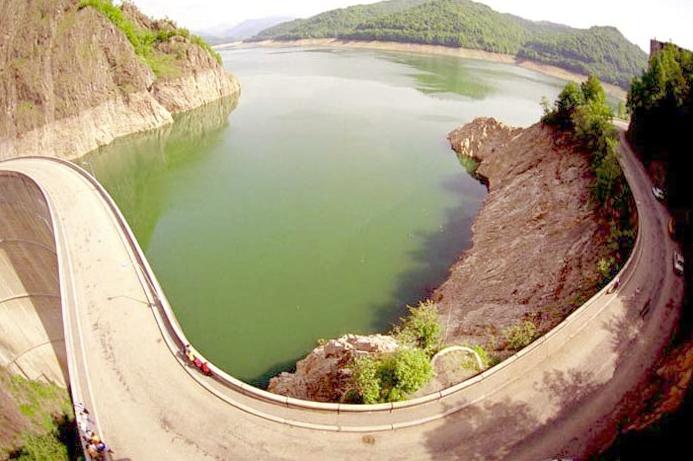 273 de locuri pe care trebuie să le vezi înainte să pleci din România. Merită ţara noastră o şansă? 117160