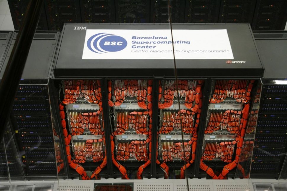 BSC dezvoltă un supercomputer hibrid eficient energetic