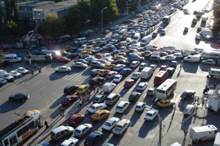 Comisia Europeană reduce poluarea sonoră în trafic. Care va fi limita admisă?