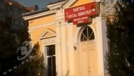 Un reporter a fost agresat pentru că filma sediul PSD Botoşani