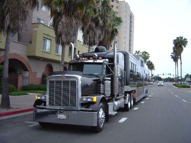 Cea mai mare limuzină din lume ! 117557