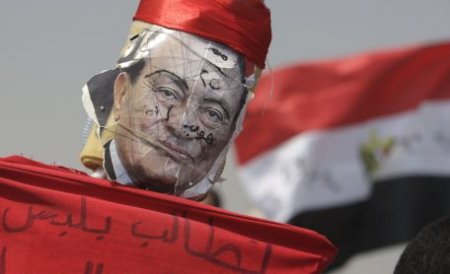 Conducerea militară a Egiptului promite să grăbească transferul de putere, anunţă un guvern de uniune naţională