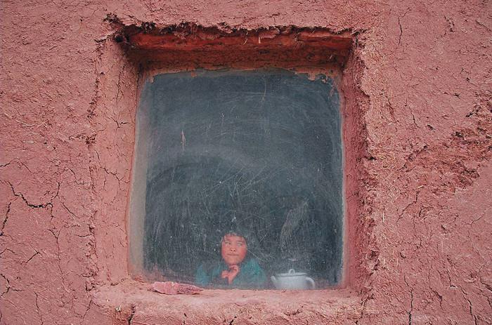 Fotografiile care i-au anunţat moartea. Oglinda unei societăţi care a condamnat-o la închisoare 117625