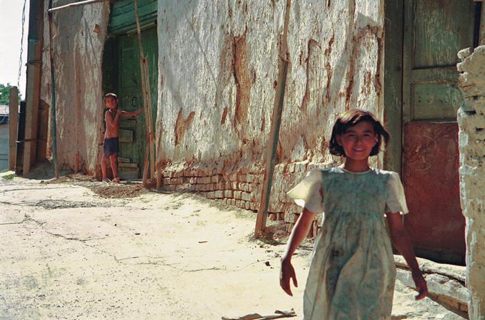 Fotografiile care i-au anunţat moartea. Oglinda unei societăţi care a condamnat-o la închisoare 117626