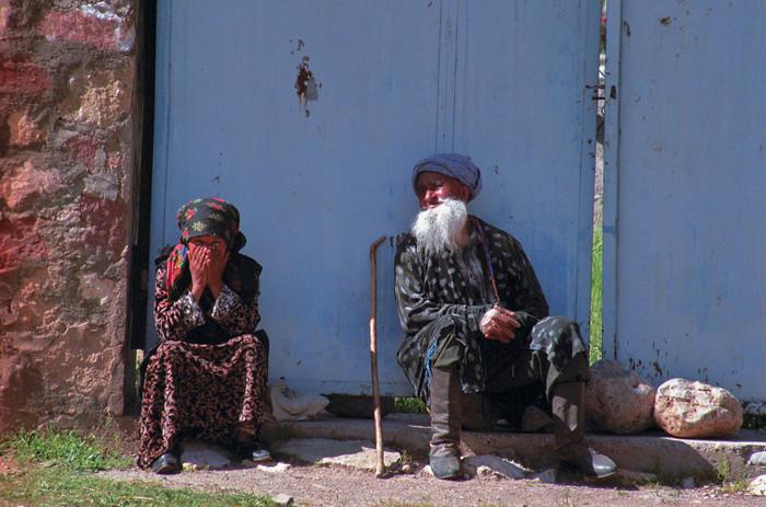 Fotografiile care i-au anunţat moartea. Oglinda unei societăţi care a condamnat-o la închisoare 117627