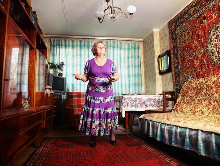 Vezi ce o face fericită pe &quot;babushkă&quot;. GALERIA FOTO ce sfidează trecerea timpului 117710