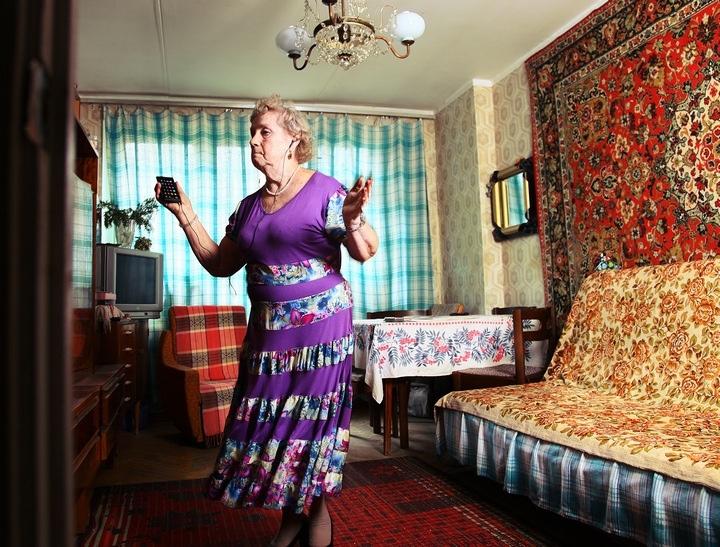 Vezi ce o face fericită pe &quot;babushkă&quot;. GALERIA FOTO ce sfidează trecerea timpului 117712