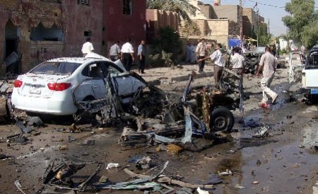 Irak. 10 morţi şi 45 de răniţi în urma unui atentat cu trei bombe comis în oraşul Basra