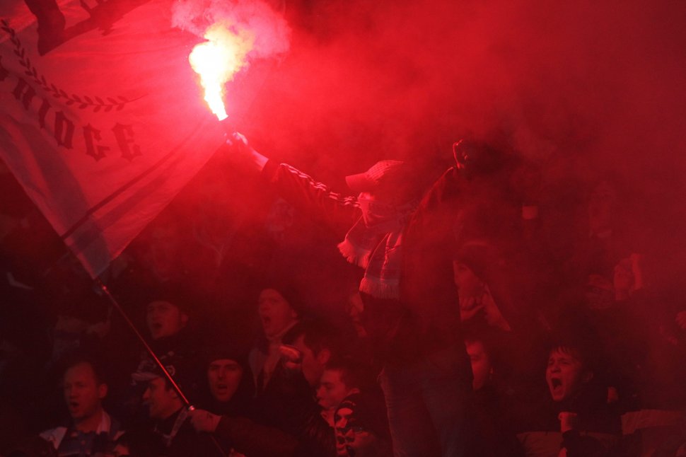 Meciul Zenit St. Petersburg - APOEL Nicosia, întrerupt 10 minute din cauza fanilor ruşi