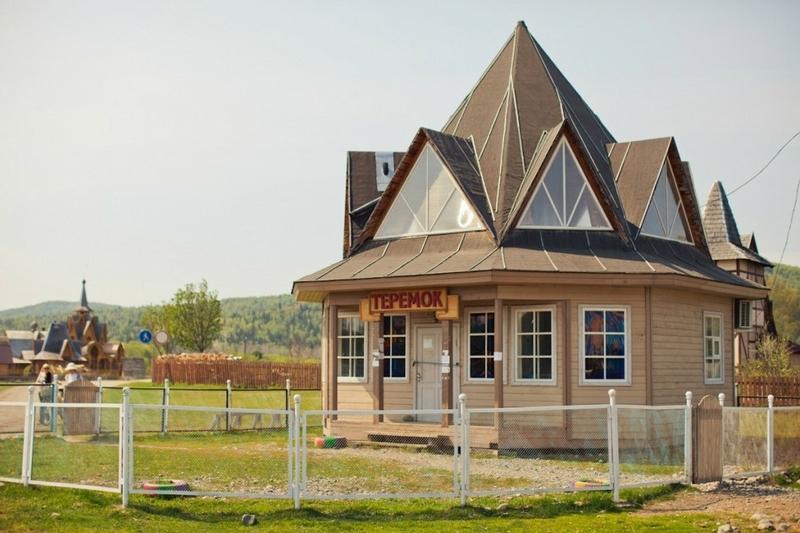 &quot;El este DUMNEZEU pe Pământ!&quot; Misterul sectei care a revoltat lumea 118134