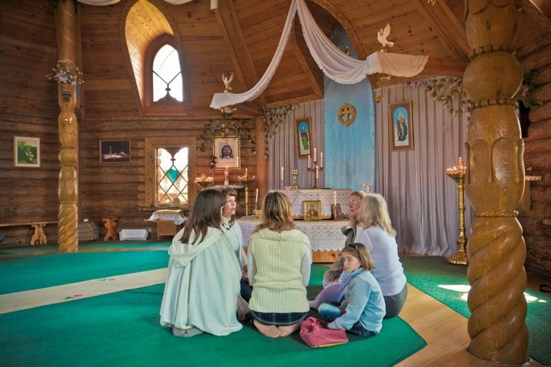 &quot;El este DUMNEZEU pe Pământ!&quot; Misterul sectei care a revoltat lumea 118140