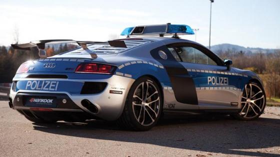 Audi R8 GTR a îmbrăcat uniforma poliţiei, pentru campania &quot;Tune it! Safe!&quot; 118446