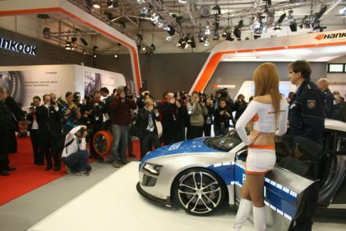 Cea mai rapidă mașină de poliție din lume: Audi R8 GTR by ABT 118586