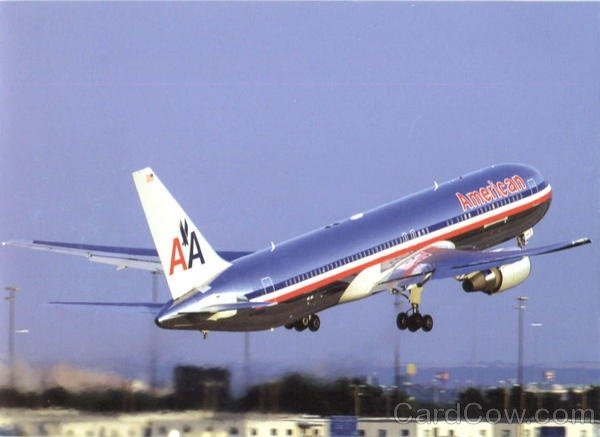 American Airlines, al treilea operator aerian din SUA, în faliment