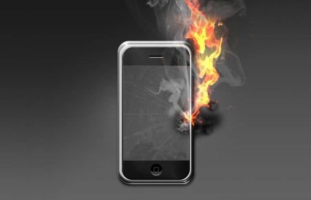 iPhone în combustie spontană: Un terminal Apple s-a înroșit și a scos fum într-un avion australian 