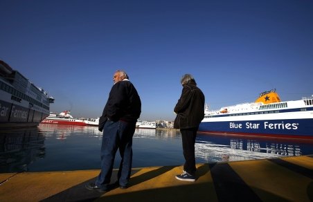 O nouă grevă generală în Grecia afectează transporturile maritime şi serviciile publice