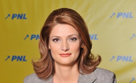 Ramona Mănescu: Avem nevoie de redeşteptarea patriotismului şi sentimentului național