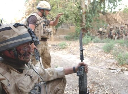Militar britanic, condamnat la închisoare pentru că a înjunghiat un băiat afgan