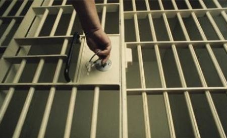 Apostu rămâne la închisoare: Curtea de Apel a prelungit mandatul de arestare cu 30 de zile