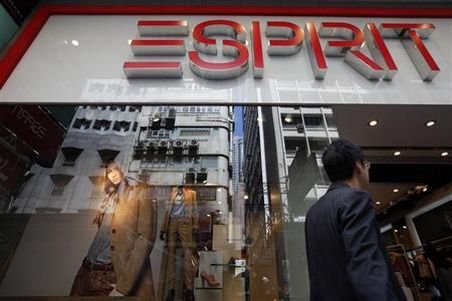 Esprit închide magazinele din mall-uri şi iese de pe piaţa din România  
