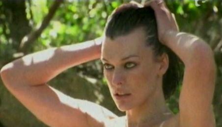 Calendar Pirelli 2012 super sexy: Vezi cum au pozat nud Kate Moss, Milla Jovovich şi alte vedete voluptoase