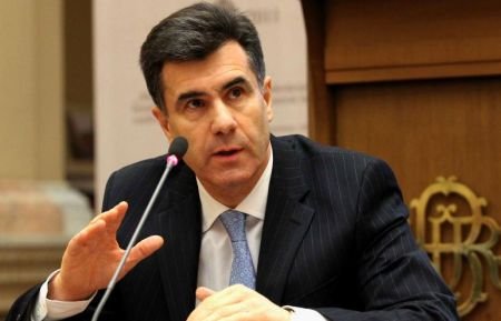 România ar putea apela în 2012 la banii de la FMI, susţine consilierul Guvernatorului BNR